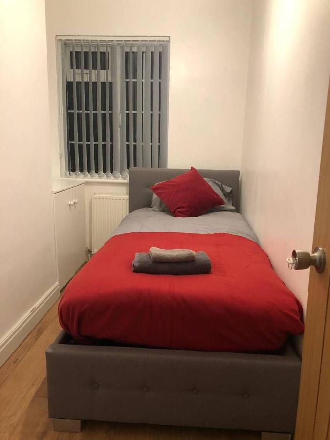 Modern Newgate Apartments - Kingsbury Underground, All Local Amenities On Your Doorstep Harrow Eksteriør billede